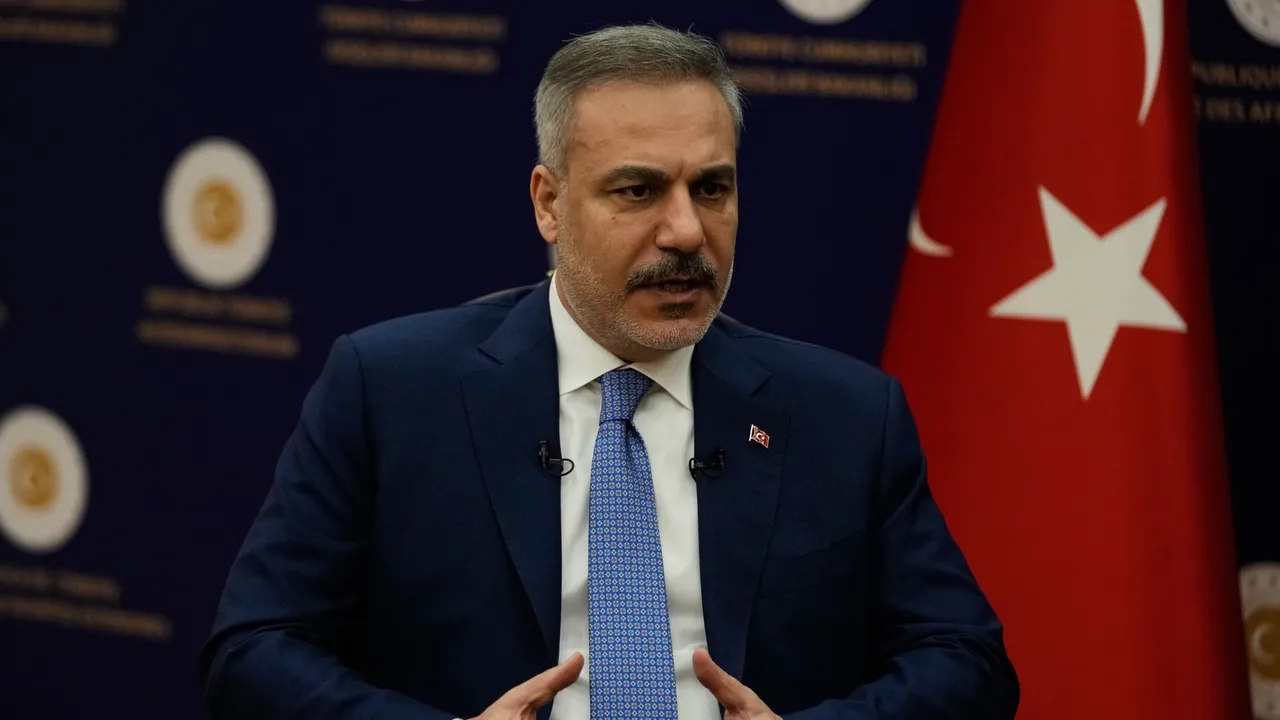 Fidan: Tehron norasmiy diplomatik kanallarga ochiq bo‘lishi mumkin