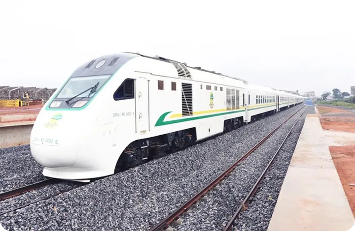 Nigerian train derails after collision on track