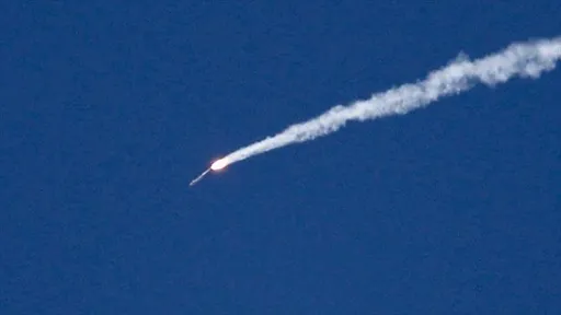 Incident s dronom: Požar u blizini aerodroma u Dubaiju