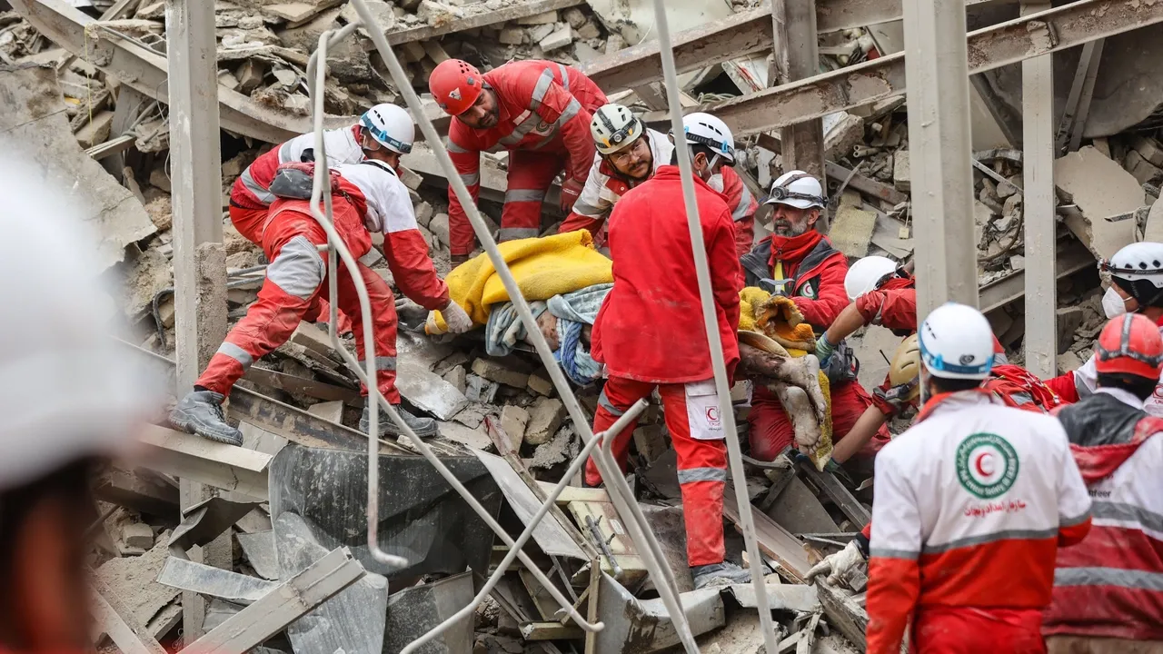 Больницы Ирана переполнены ранеными