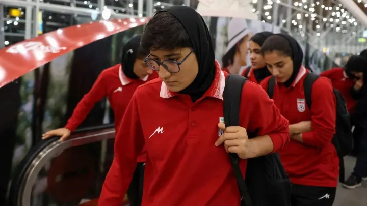 پنجمین عضو تیم فوتبال زنان ایران درخواست پناهندگی در استرالیا را پس گرفت