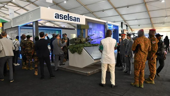 D'un "corridor terroriste" à une rencontre stratégique de l'industrie de défense