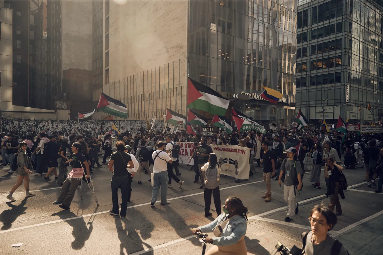 סקר בארה"ב מצביע על עלייה בגישות שליליות כלפי ישראל, במיוחד בקרב צעירים