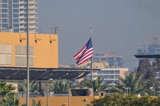 Американската амбасада во Багдад нападната со дрон