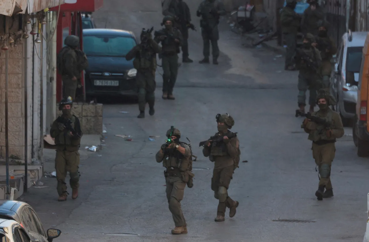 Forcat izraelite arrestojnë 17 palestinezë në Bregun Perëndimor