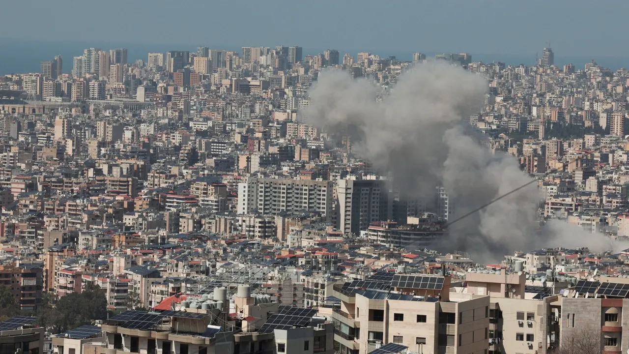 قتلى بينهم 3 عسكريين بغارات للاحتلال على لبنان.. وحزب الله يعلن تنفيذ 9 عمليات ضد إسرائيل