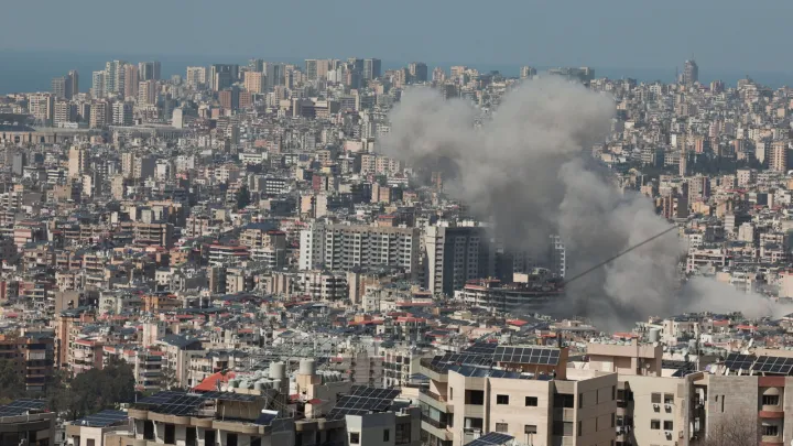 قتلى بينهم 3 عسكريين بغارات للاحتلال على لبنان.. وحزب الله يعلن تنفيذ 9 عمليات ضد إسرائيل