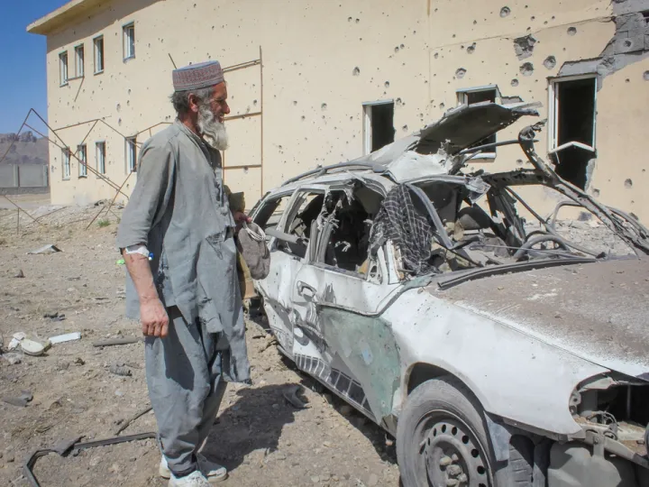 Paqıstannıñ Qabuldağı reabilitatsiyä üzägenä yasağan höcümendä, kimendä, 400 keşe hälaq buldı