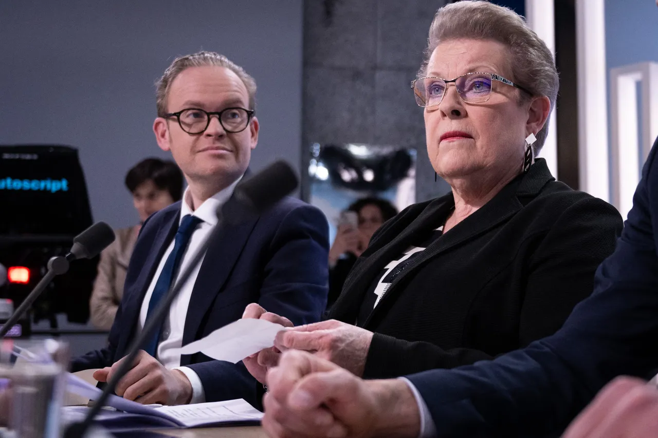 Municipales en France: des alliances locales loin des consignes nationales