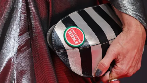 İspaniyalı sənətçilər müharibələrin dayandırılması və Fələstin üçün azadlıq tələb ediblər