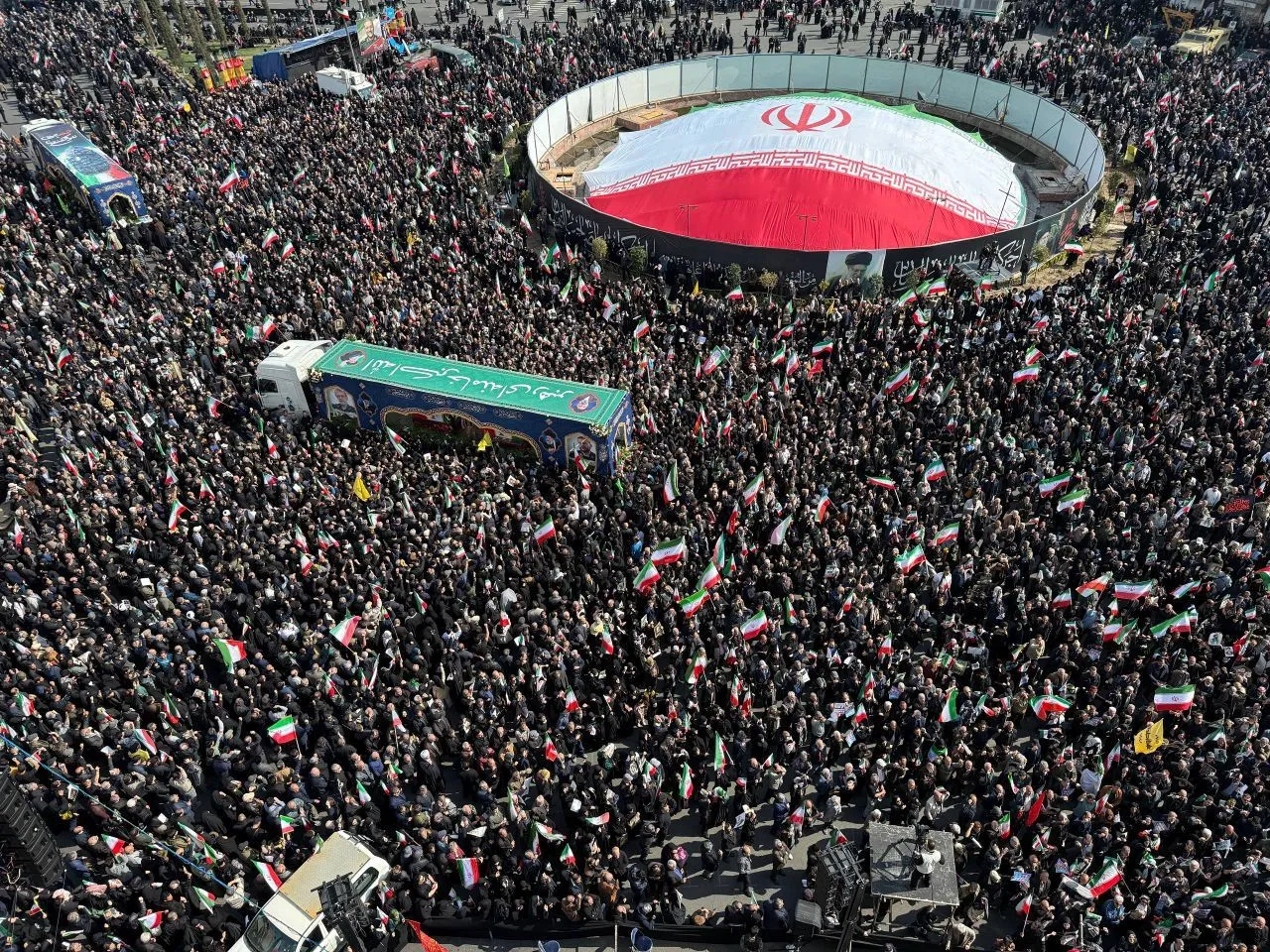 برگزاری مراسم تشییع مقام‌های ارشد ایرانی کشته‌شده در حملات هوایی در تهران