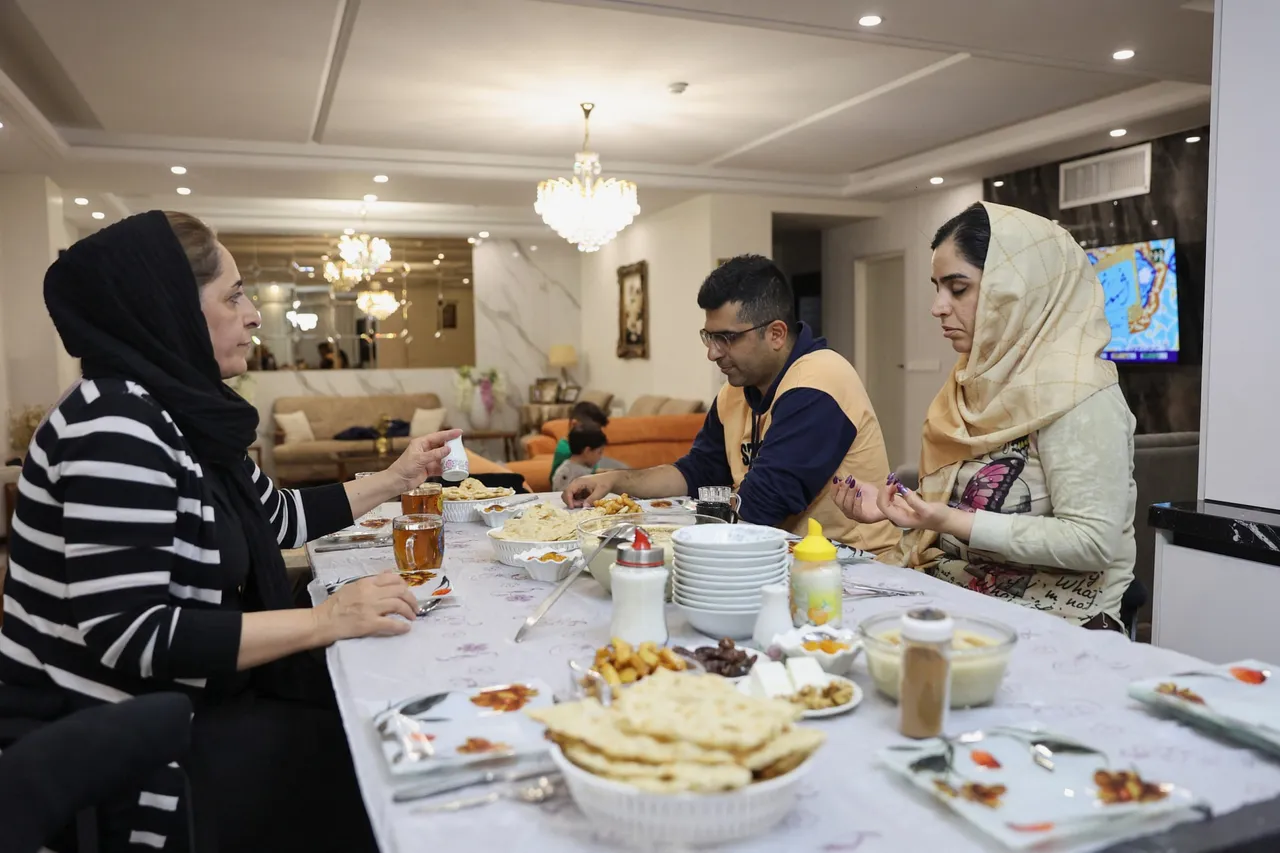 Как иранцы провожают Рамадан под ракетами?