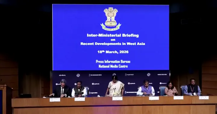 होरमुज़ संकट के बीच भारत की ईंधन निर्यात पर घरेलू आपूर्ति को प्राथमिकता