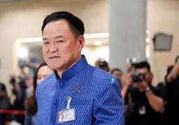 Kabinet khas Thailand bersidang bincang krisis tenaga, kenaikan petrol 6 baht