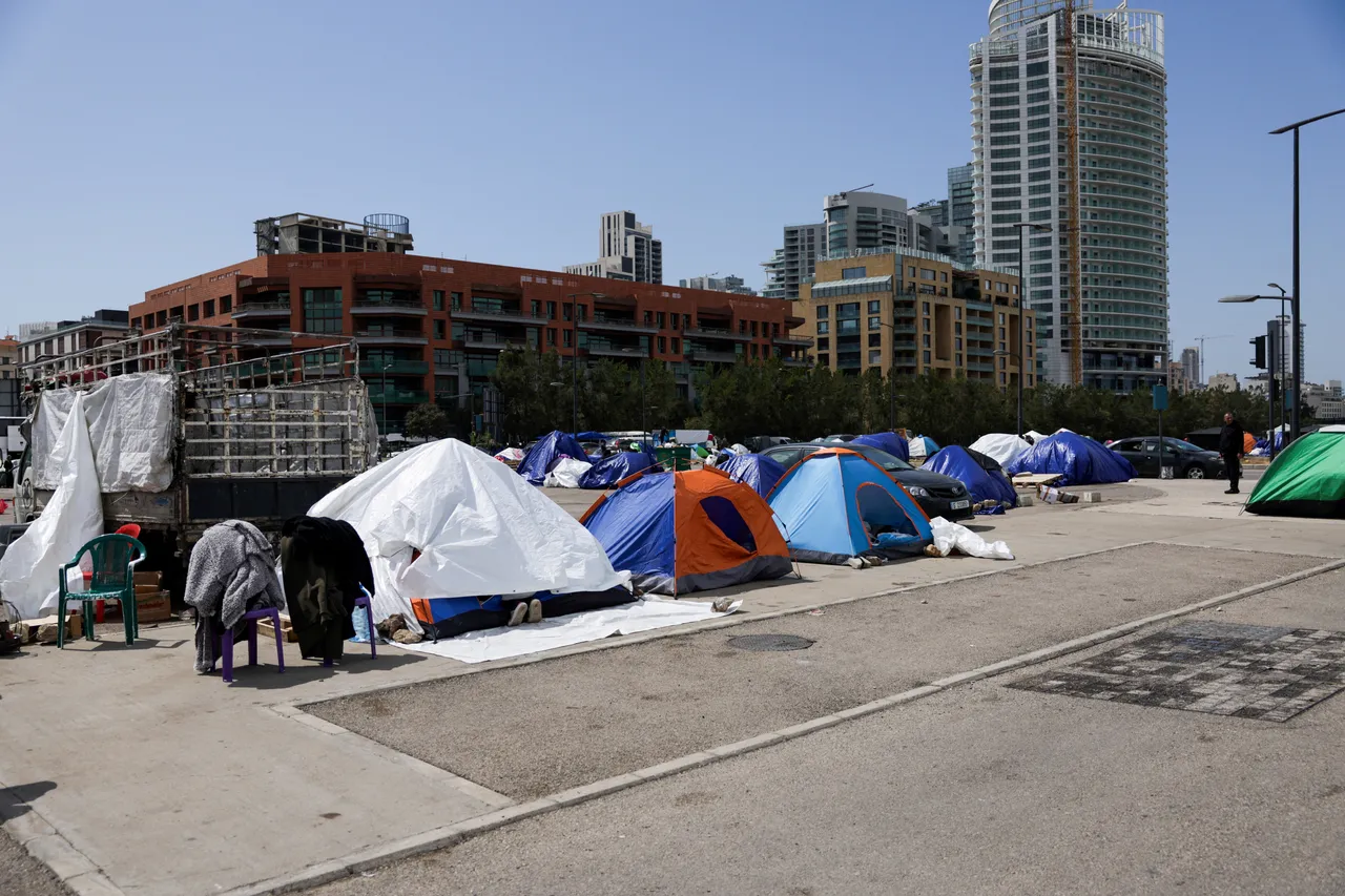Más de un millón de desplazados en Líbano, alerta ONU, mientras Israel planea ocupar el sur del país