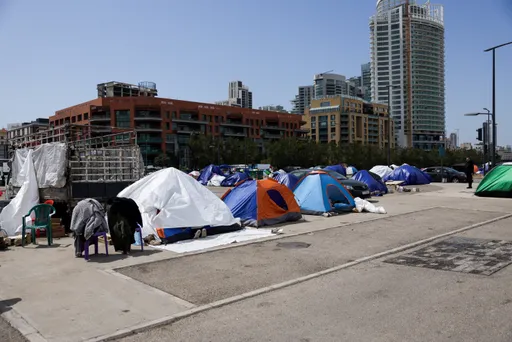 Más de un millón de desplazados en Líbano, alerta ONU, mientras Israel planea ocupar el sur del país