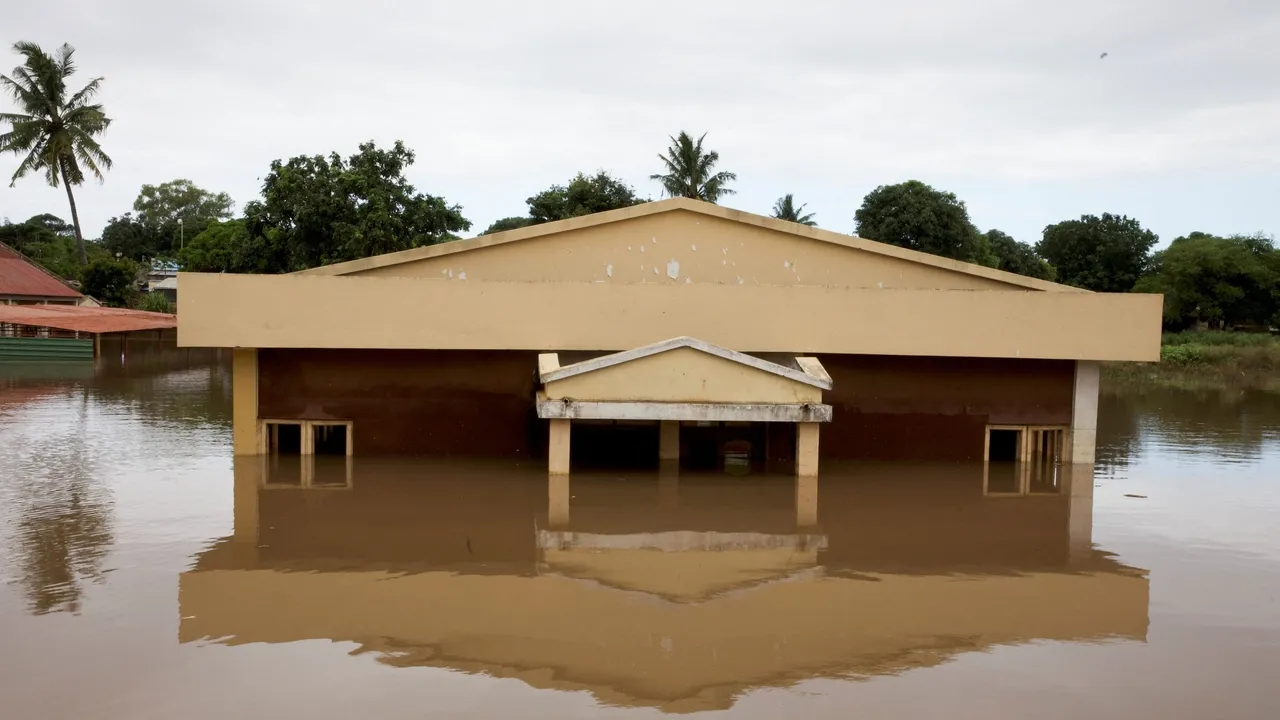 Heavy rainfall in Malawi causes deaths of at least 13 people