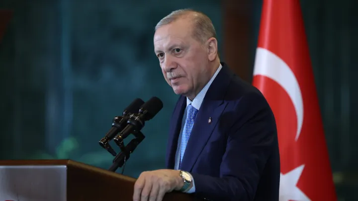 Türkiye's Erdogan calls for 'immediate' end to spiral of violence in Mideast
