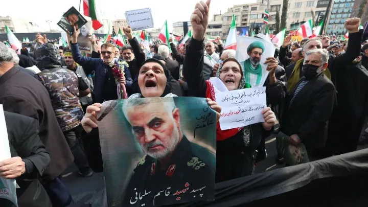 رهبر ایران: عاملان ترور علی لاریجانی به‌زودی تاوان خواهند داد