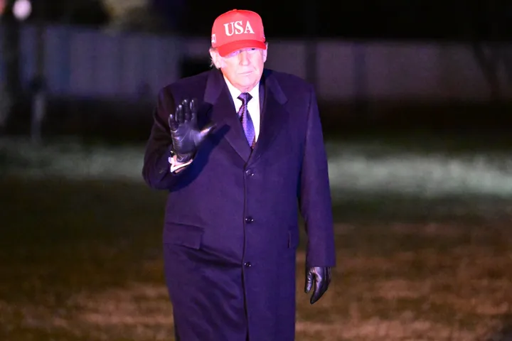 Trump: les raids contre l'Iran prendront “quatre semaines ou moins”