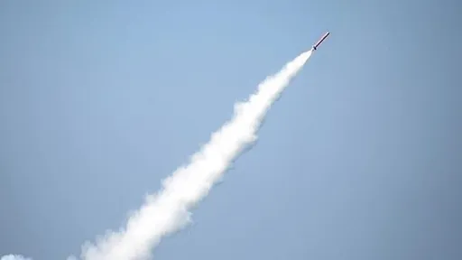 Garda Revolucionare Iraniane: Zyra e Netanyahut u shënjestrua me raketa “Khyber”