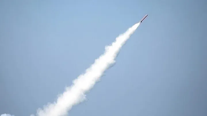 Garda Revolucionare Iraniane: Zyra e Netanyahut u shënjestrua me raketa “Khyber”