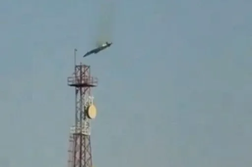 حريق بسفارة واشنطن في الرياض واعتراضات صاروخية فوق الإمارات وقطر.. والكويت تنعى رقيبين بالبحرية