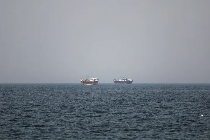 Iran closes Strait of Hormuz, warns ships of attack if they try to pass