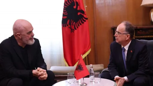 Kryeministri Rama propozon tek presidenti Begaj ndryshime në kabinetin qeveritar