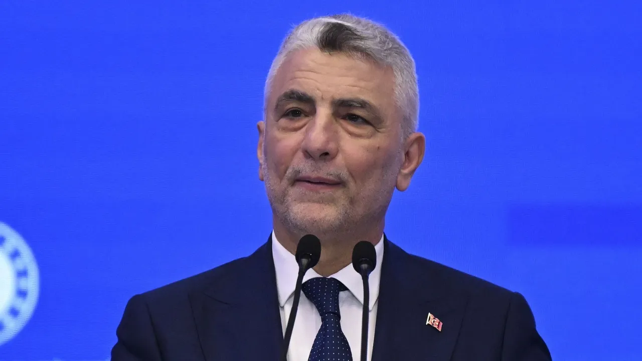 Türkiye and Iran suspend day-trip border crossings as regional tensions escalate