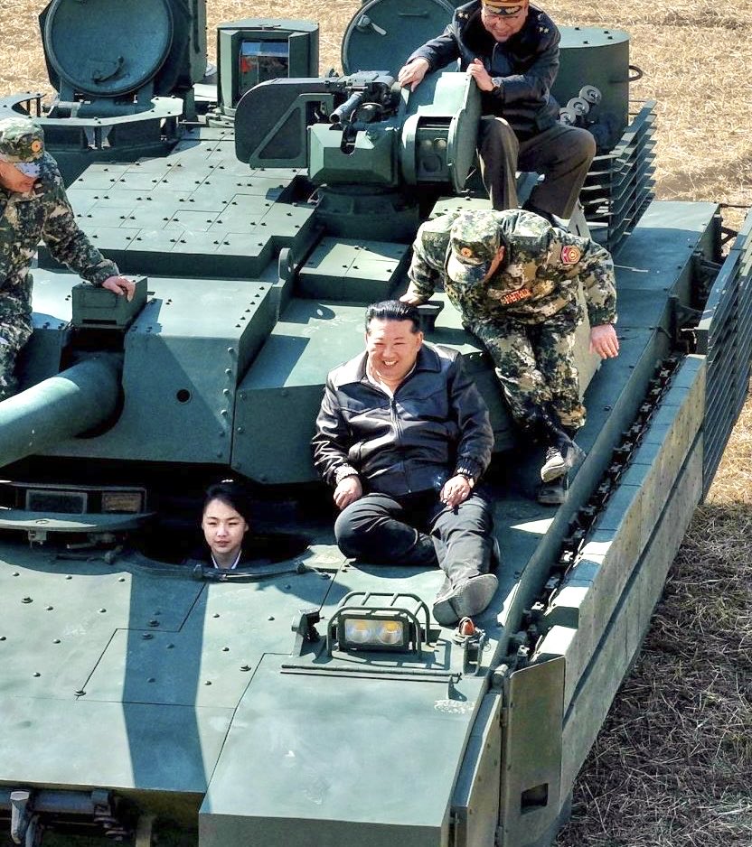 Kim Jong Un wa Korea Kaskazini asimamia mazoezi ya kijeshi