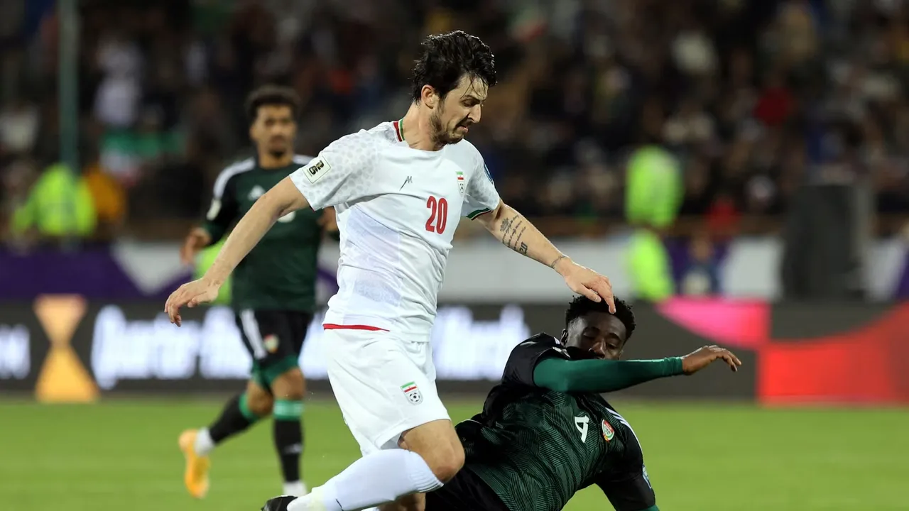 Экс-футболиста сборной Ирана могут лишить имущества