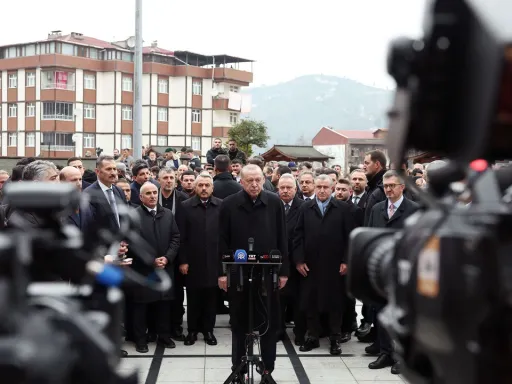 Presidente da Türkiye apela à unidade durante o Eid al-Fitr em meio a tensões no Médio Oriente