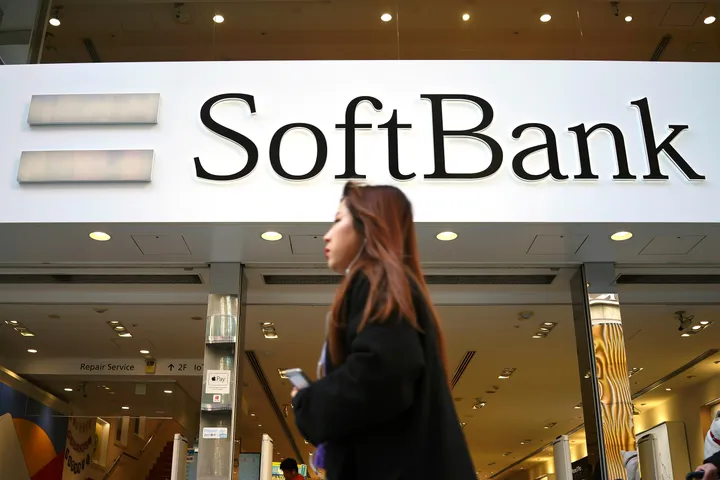 Japanese tech investor SoftBank to build $33B power plant for AI data centres in US