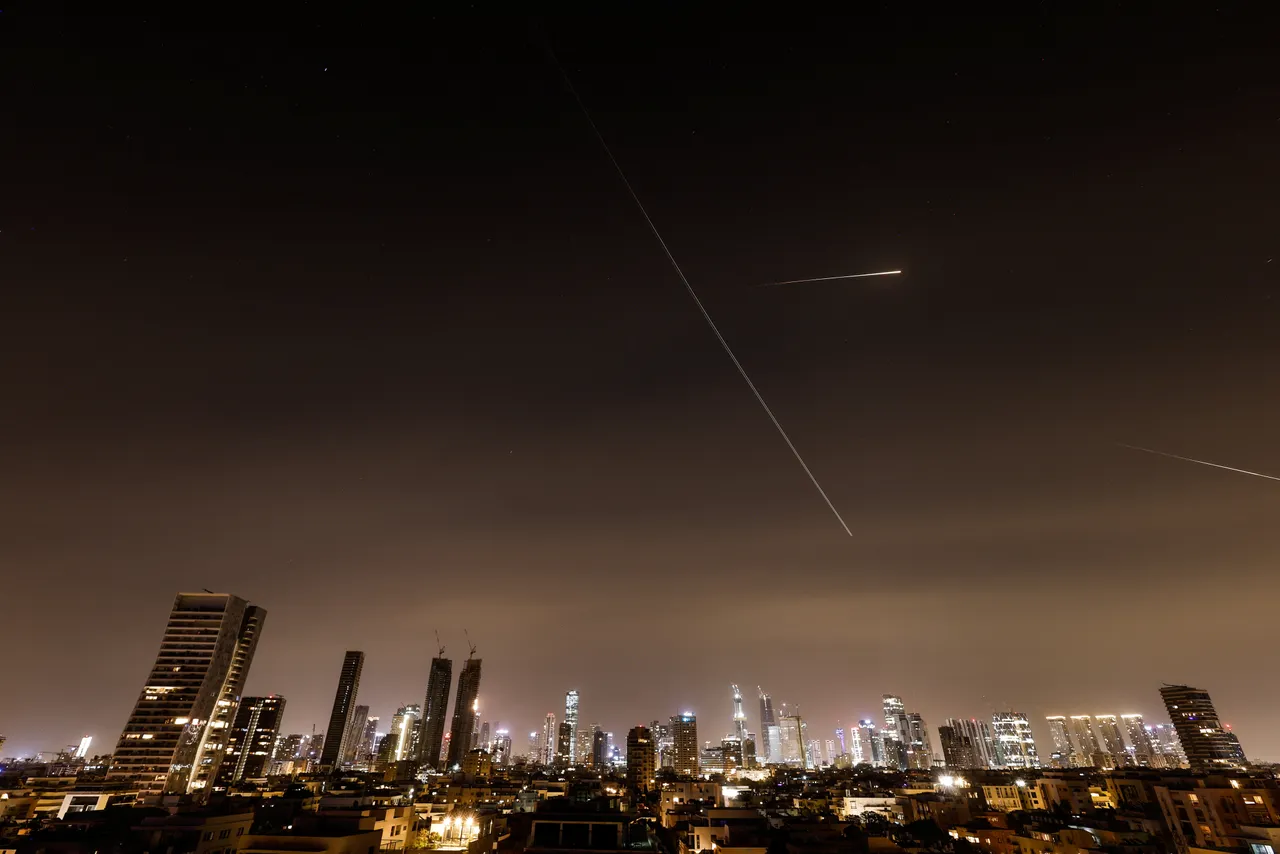 إيران ترفض وقف النار وتطالب بتعويضات وإنهاء كامل للحرب.. وتعلن ضرب تل أبيب وقواعد أمريكية بالمنطقة