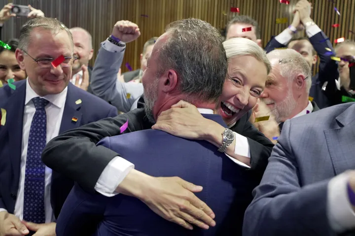 YouGov-Umfrage: AfD klar stärkste Kraft