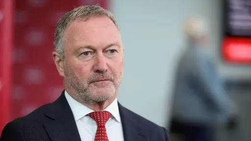 بریتانیا روایت اسرائیل از توان ایران برای حمله به لندن را رد کرد