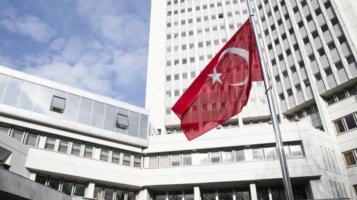 Törkiyä Yordannıñ basıp alınğan Könbatış üzänlegendä İzrail kilep urnaşuçıları terrorın tänqıytläde