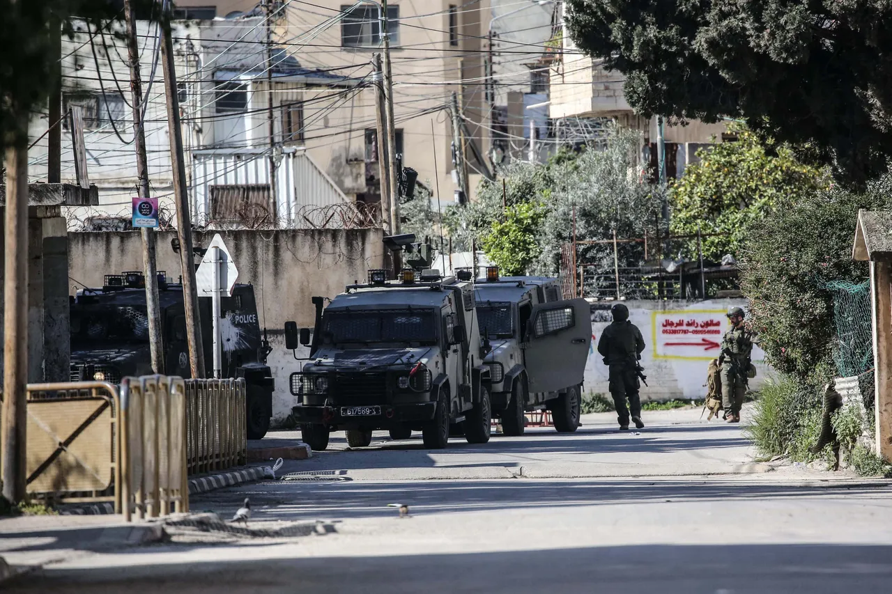 Illegal settlers raid school in occupied West Bank, replace Palestinian flag with Israeli one