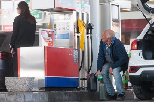 Građani suočeni s ograničenjima na benzinskim pumpama u Sloveniji