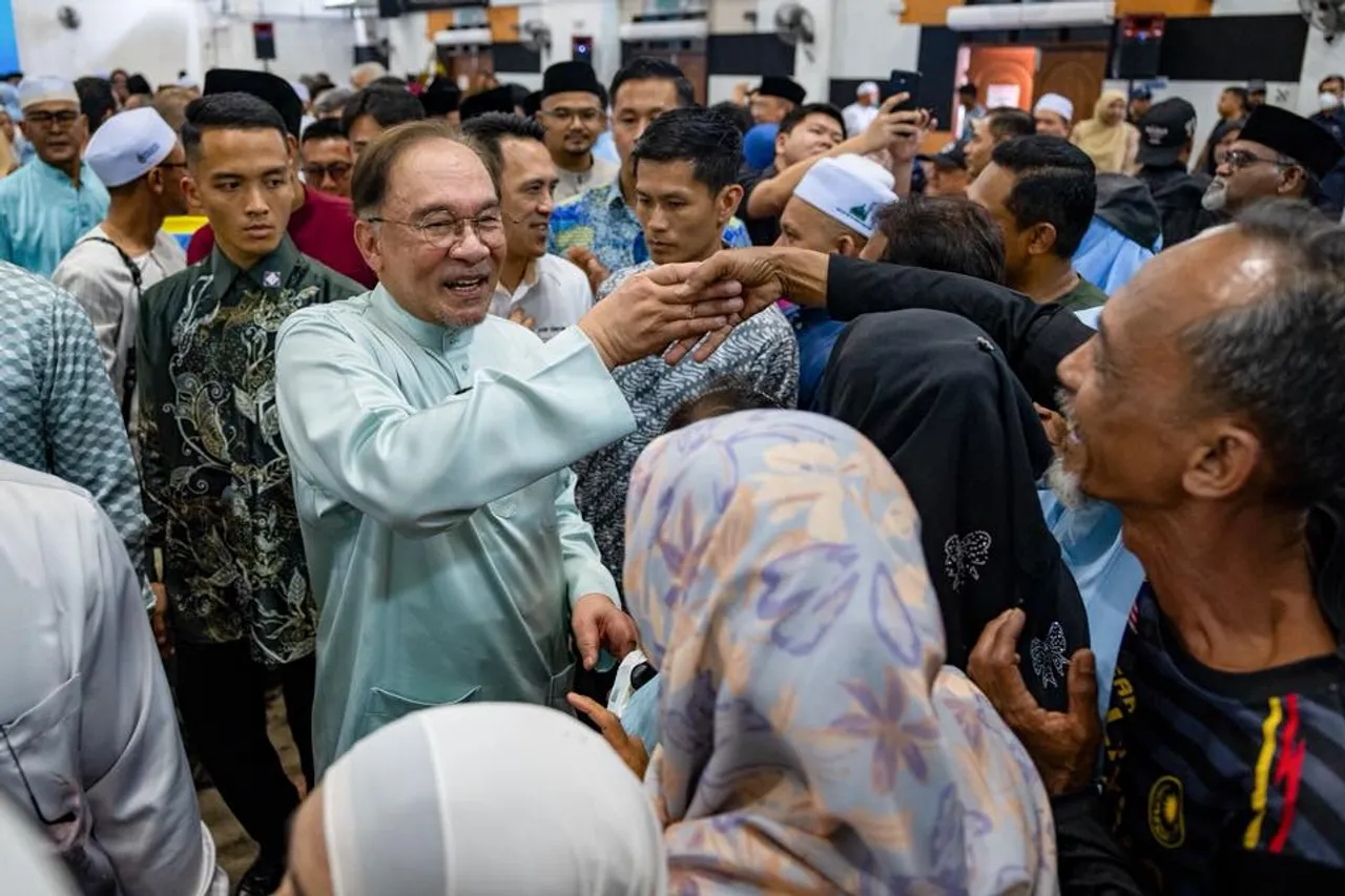 Kerajaan tambah pengeluaran gas asli, harga RON95 kekal RM1.99