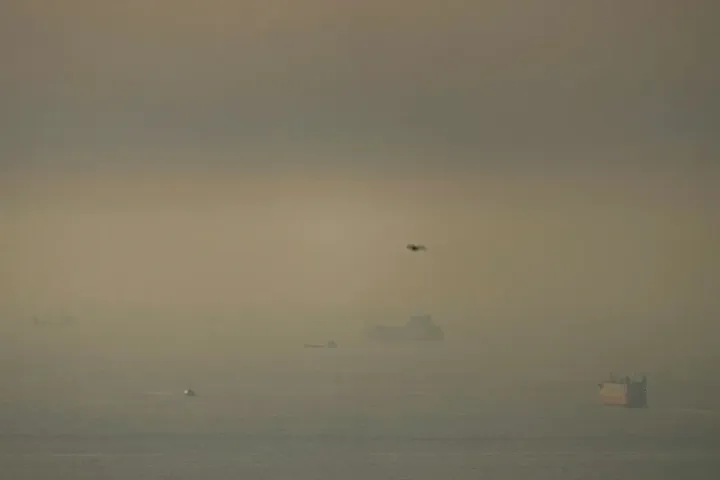 ایران هشدار داد در صورت حمله، ممکن است آب‌های خلیج را مین‌گذاری کند