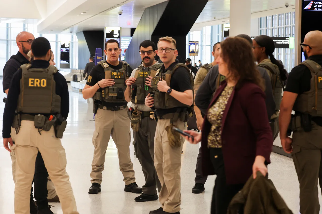 US deploys ICE agents to airports amid travel chaos and no end to shutdown in sight