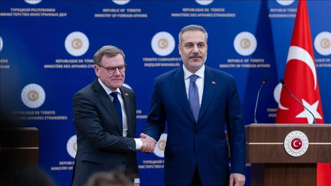 Kryediplomati turk dhe ai gjerman diskutojnë luftën në Iran