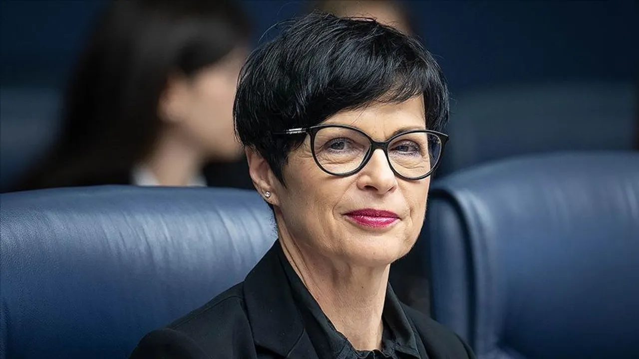 Anëtarësimi i Ukrainës në BE deri në vitin 2027 është i pamundur, thotë komisari i zgjerimit