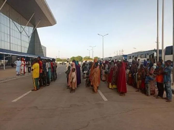 Le Nigeria rapatrie 708 ressortissants bloqués au Niger