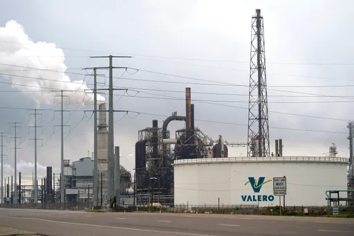 Explosion hits Valero refinery in Texas, fire breaks out