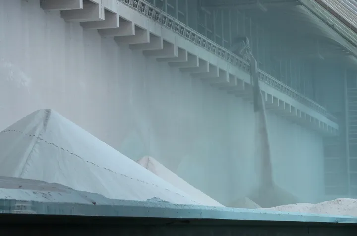 मध्य पूर्व संकट के बीच भारत ने बढ़ाई फर्टलाइज़र आयात रणनीति