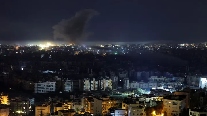Nouveaux tirs de missiles iraniens contre Israël, frappes israéliennes au sud de Beyrouth