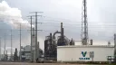 Explosão atinge refinaria da Valero no Texas, incêndio deflagra